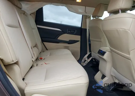 2018 Toyota Highlander Le Plus из США, поврежденный, VIN 5TDBZRFH6JS812871